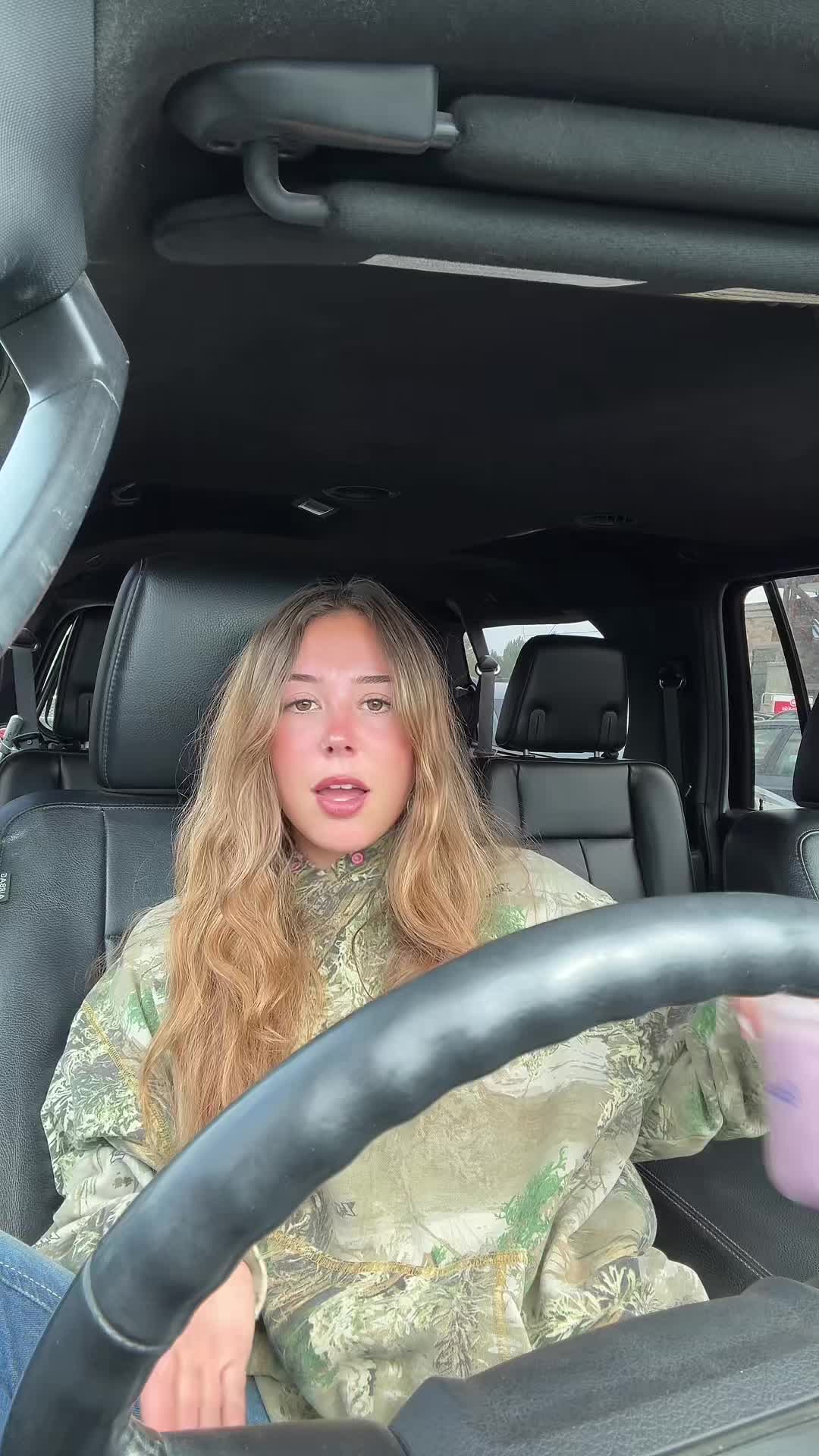 @Isa🦖