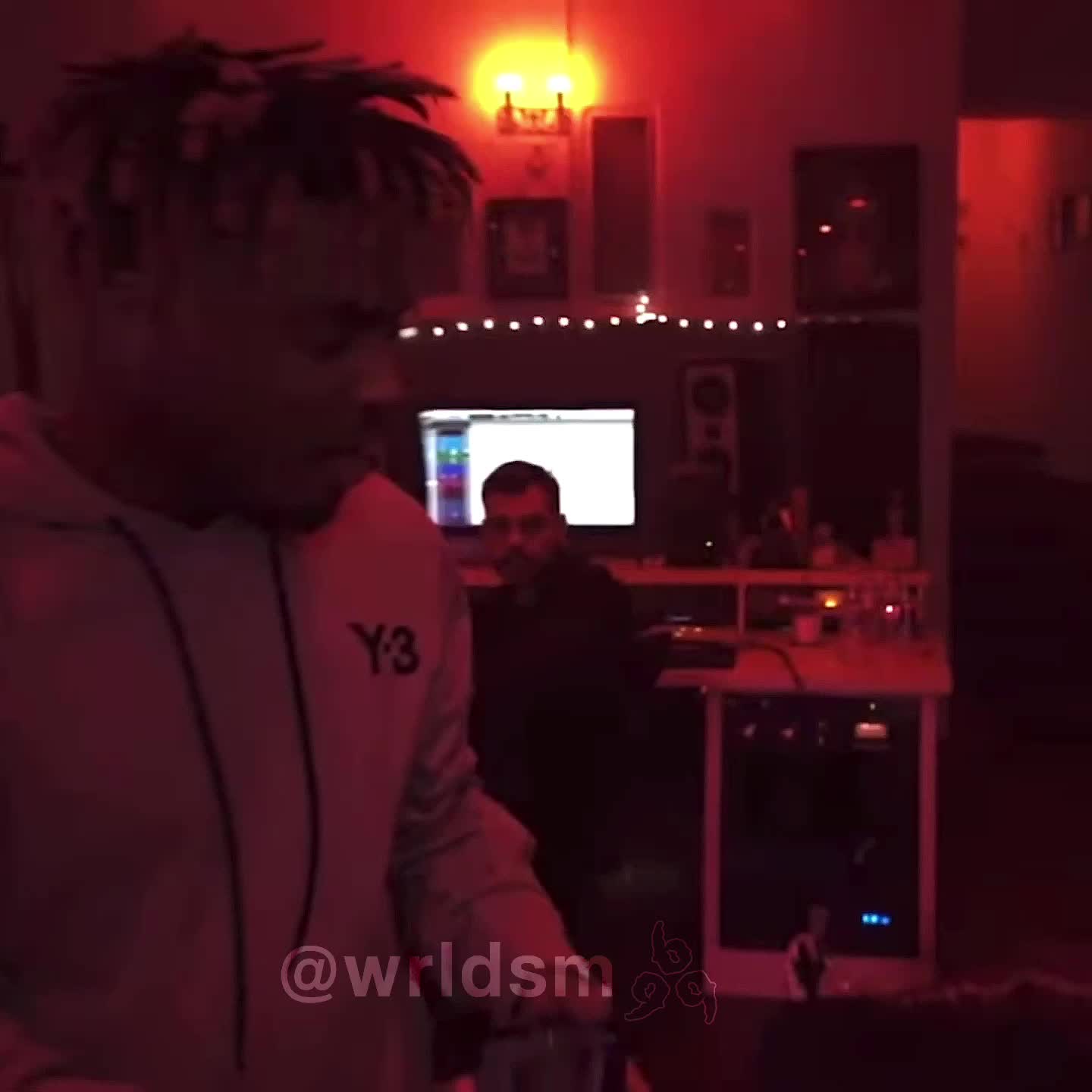 @wrldsm