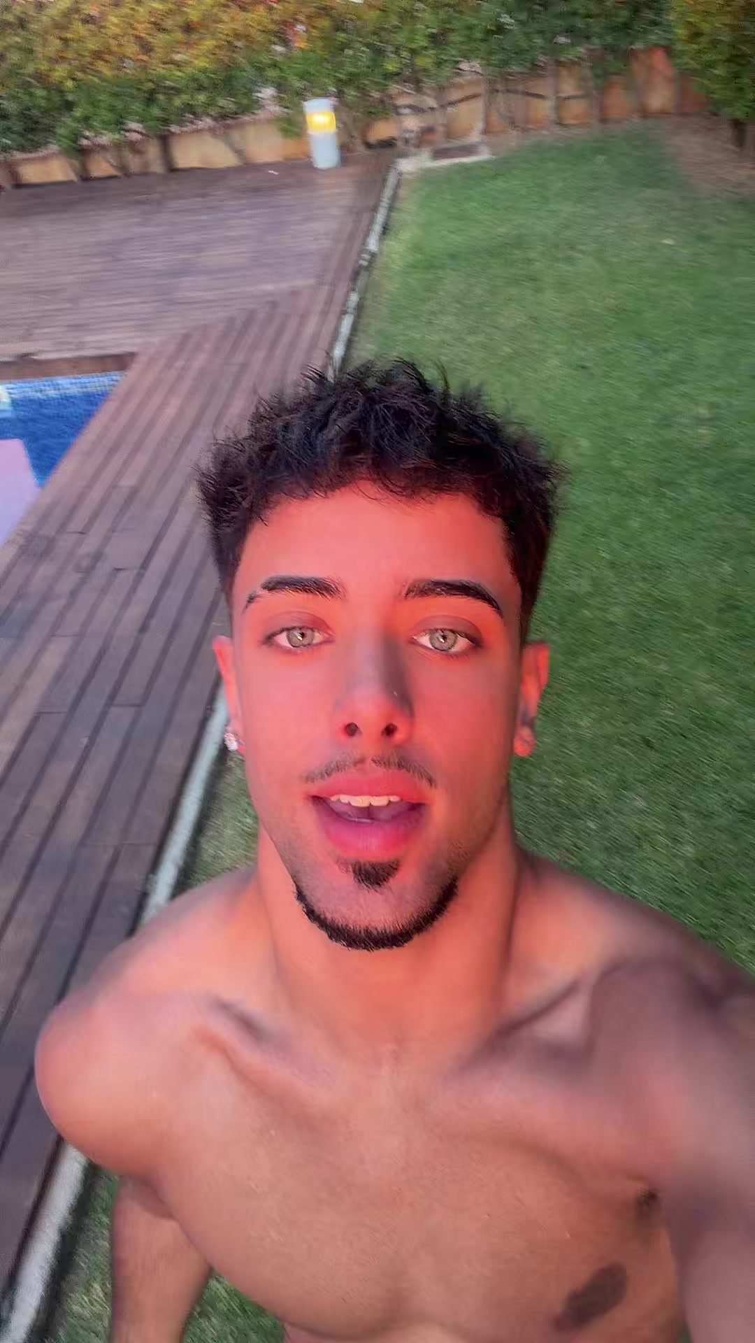 @Alex Méndez
