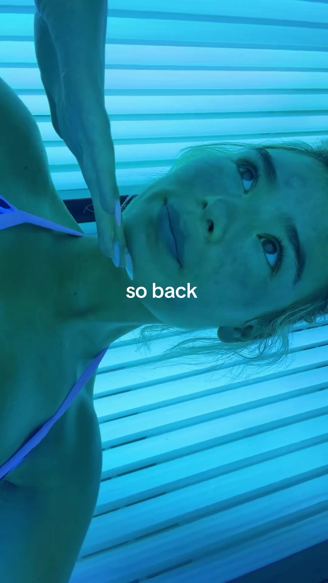 @blonde.dinasour