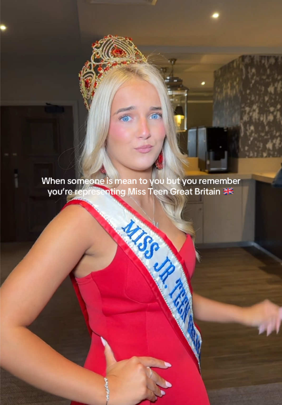 @Pageant Girl UK