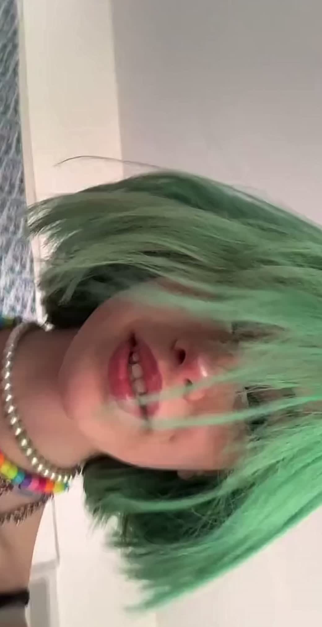@꩜