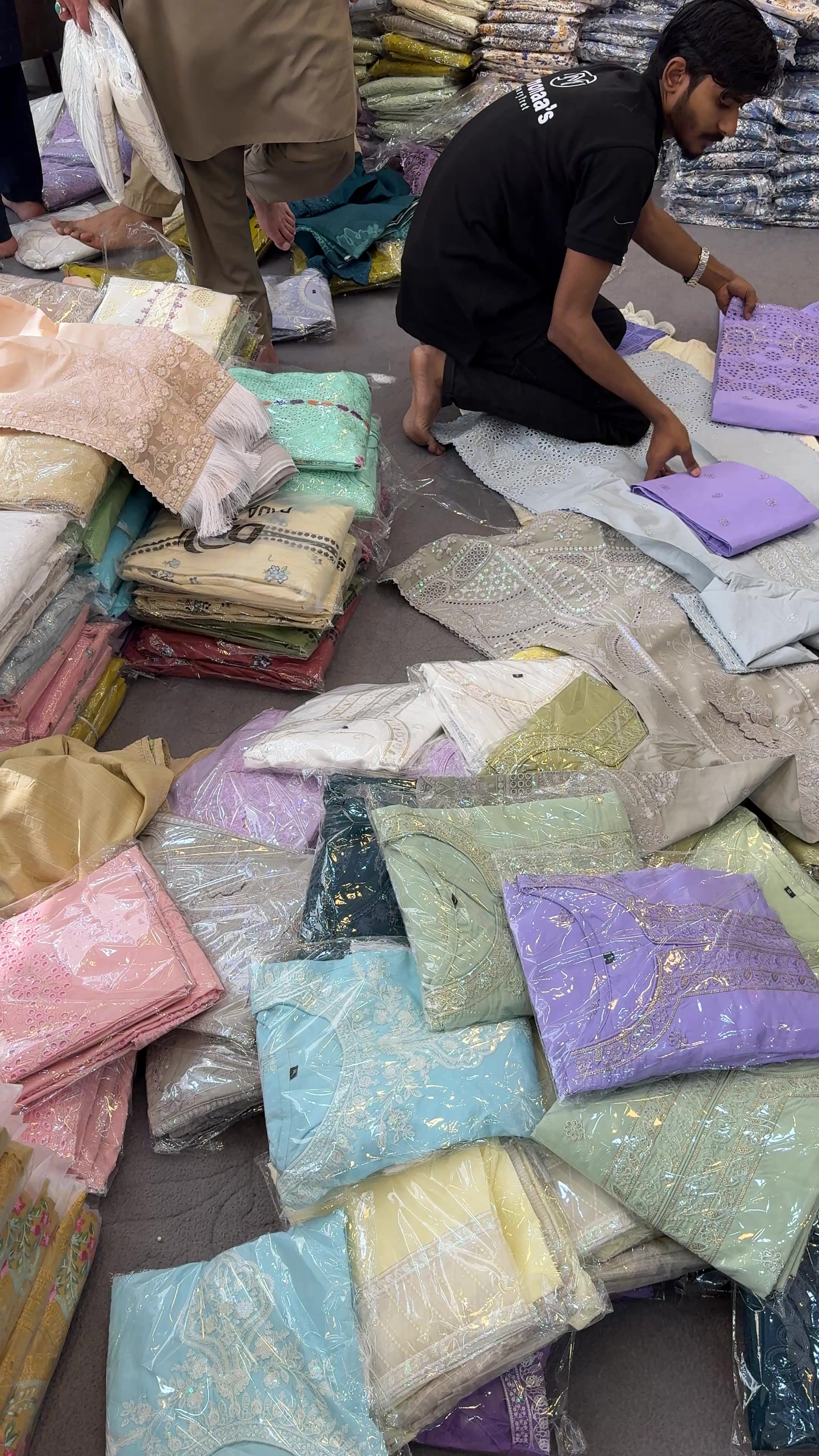 @Memonaa&rsquo;s Wholesale