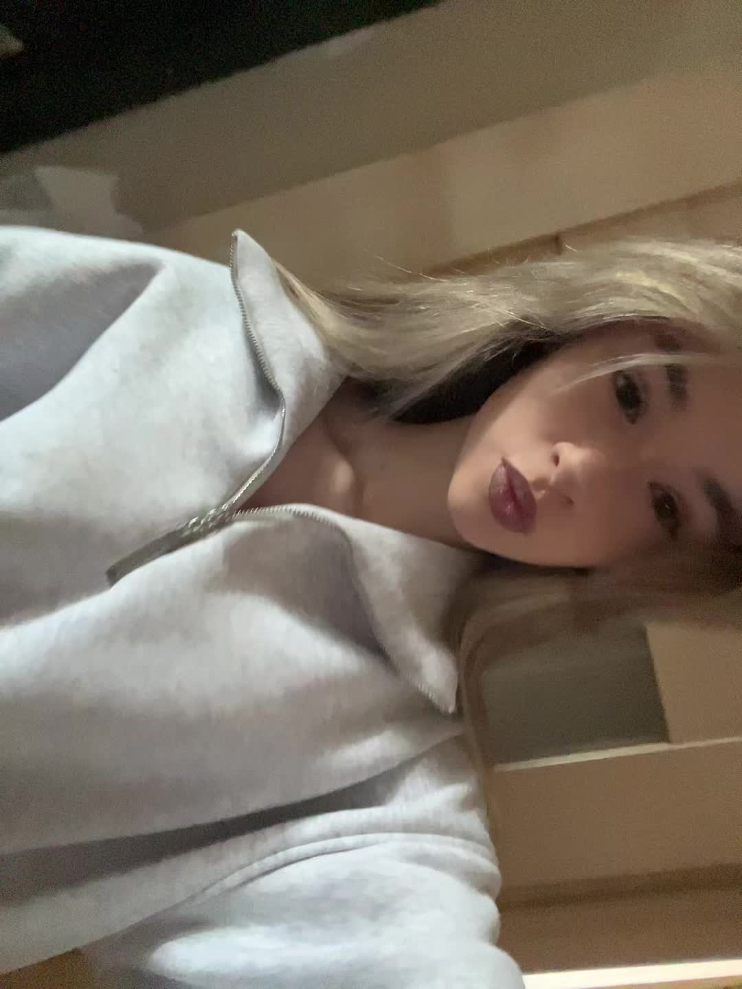 @KARISSA KISSS