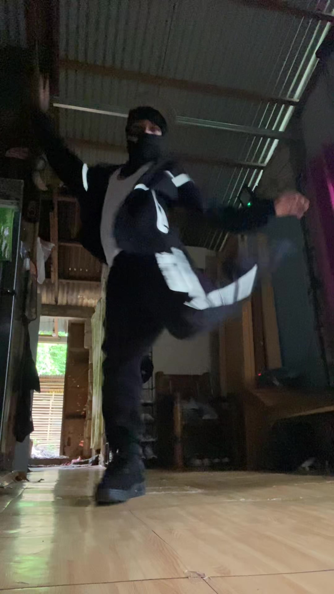 @Alibabajr🦇