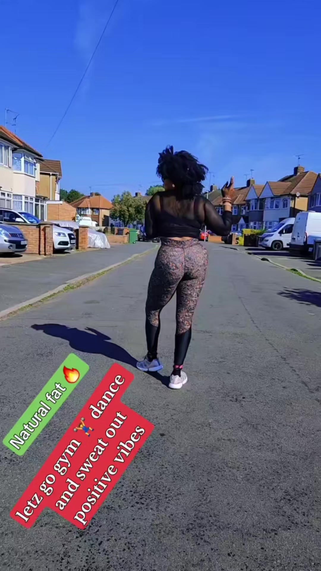@ARKPOSNIKE MARIAM (AMG)