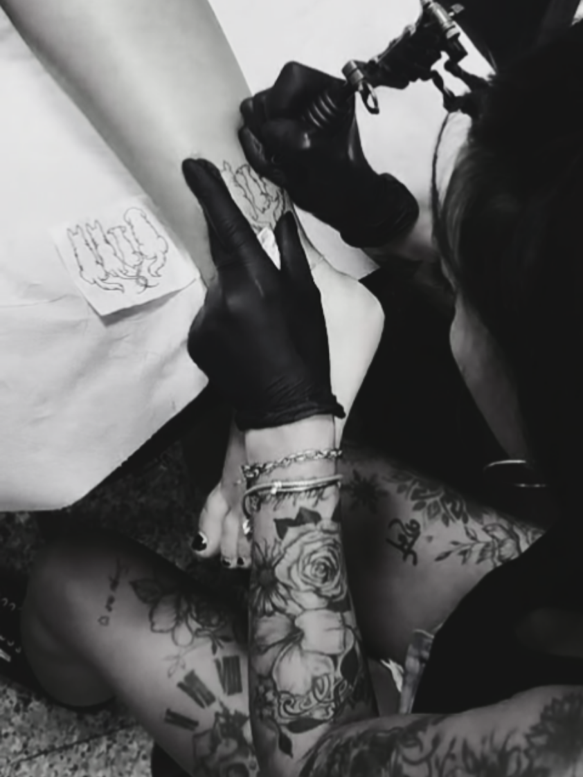 @Eva Kaos Tattoo