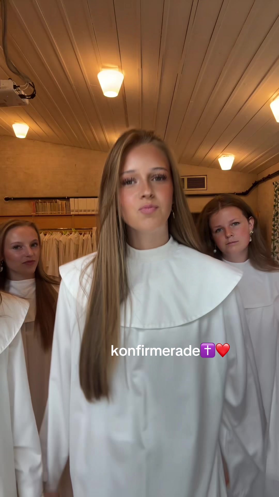 @𝒇𝒆𝒍𝒊𝒄𝒊𝒂