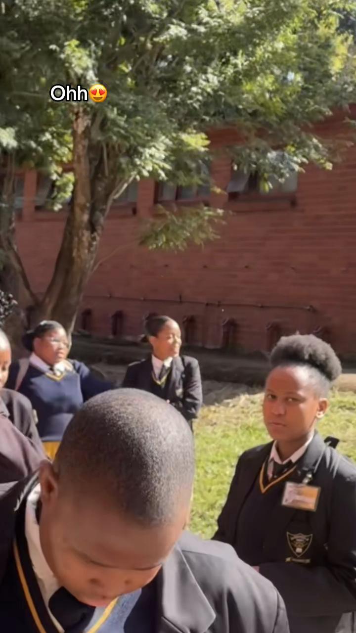 @ayanda_mbalie