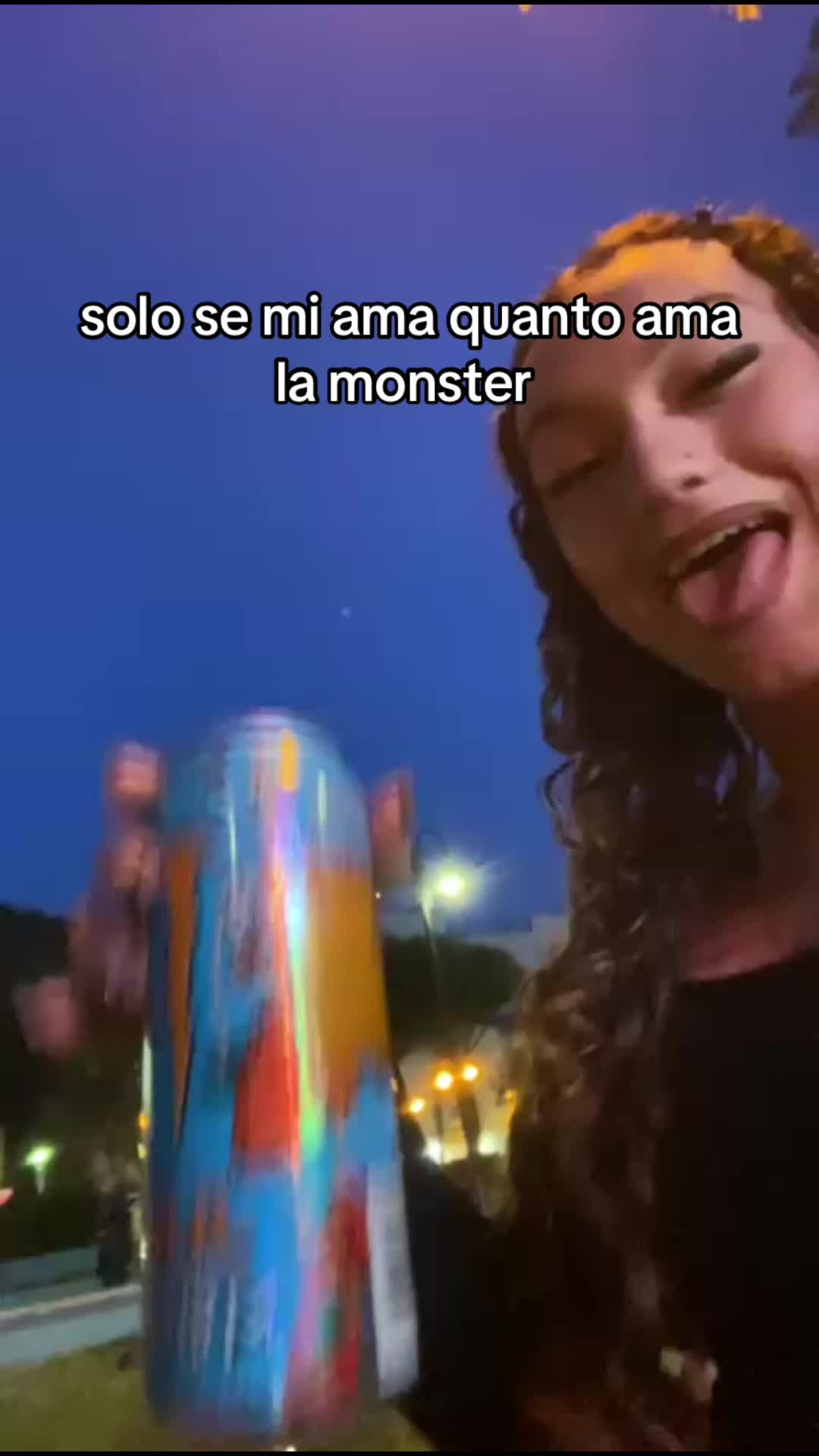 @𖣂