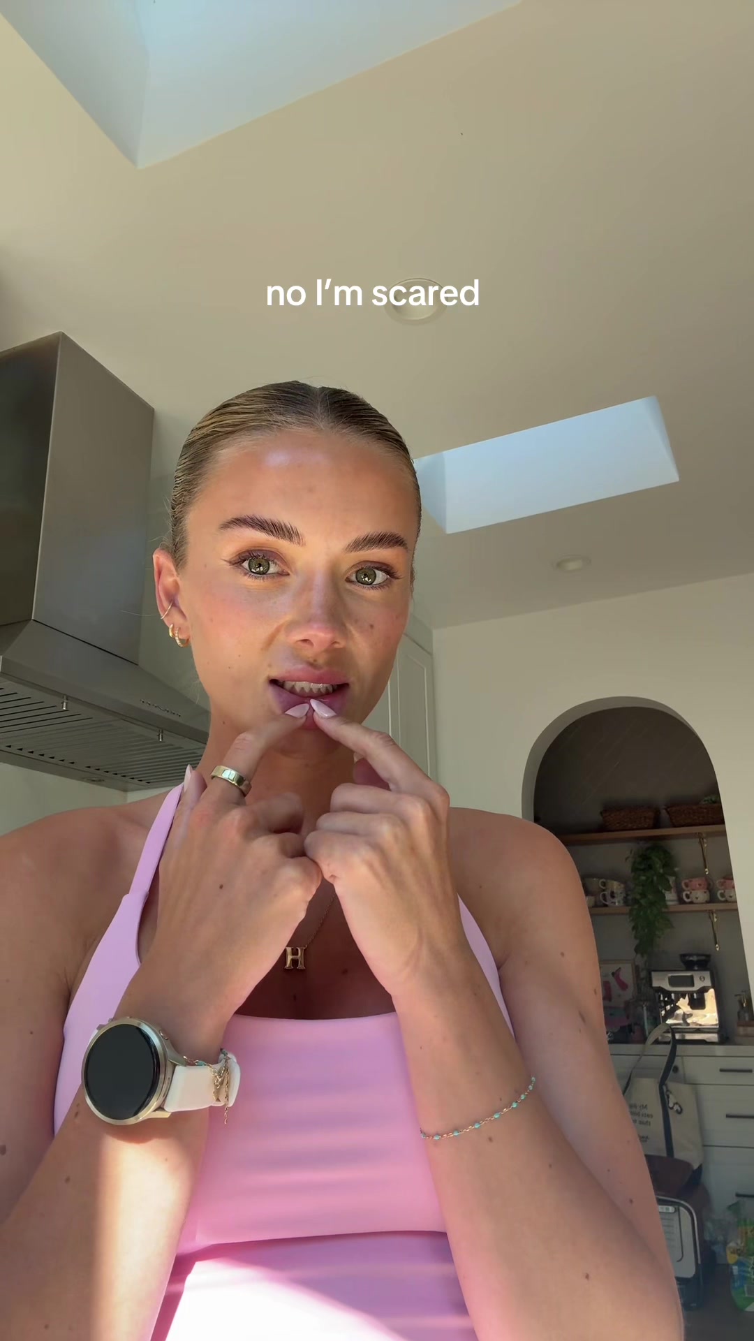 @hollyjobrooks