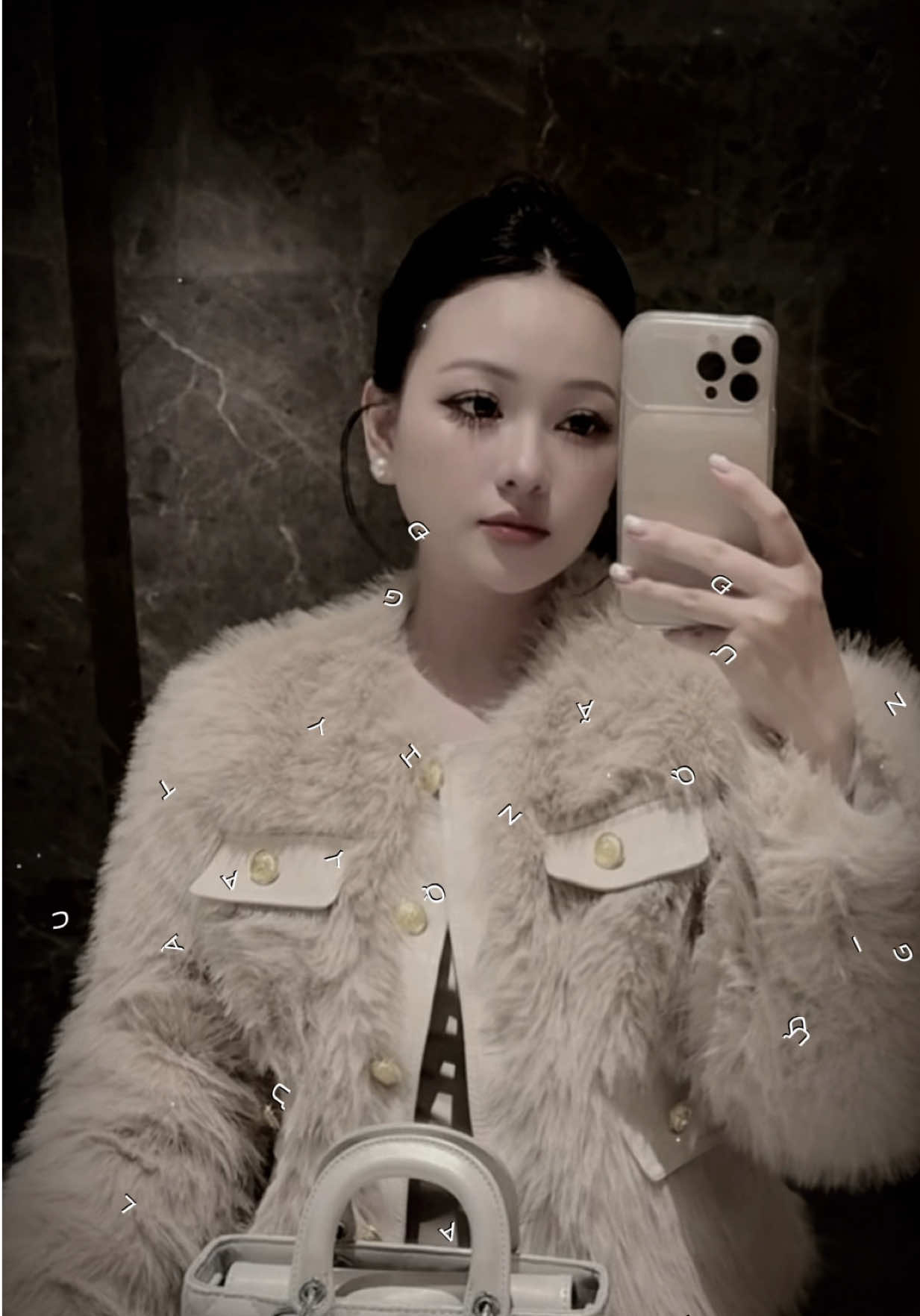 @Ti&ecirc;n Shi