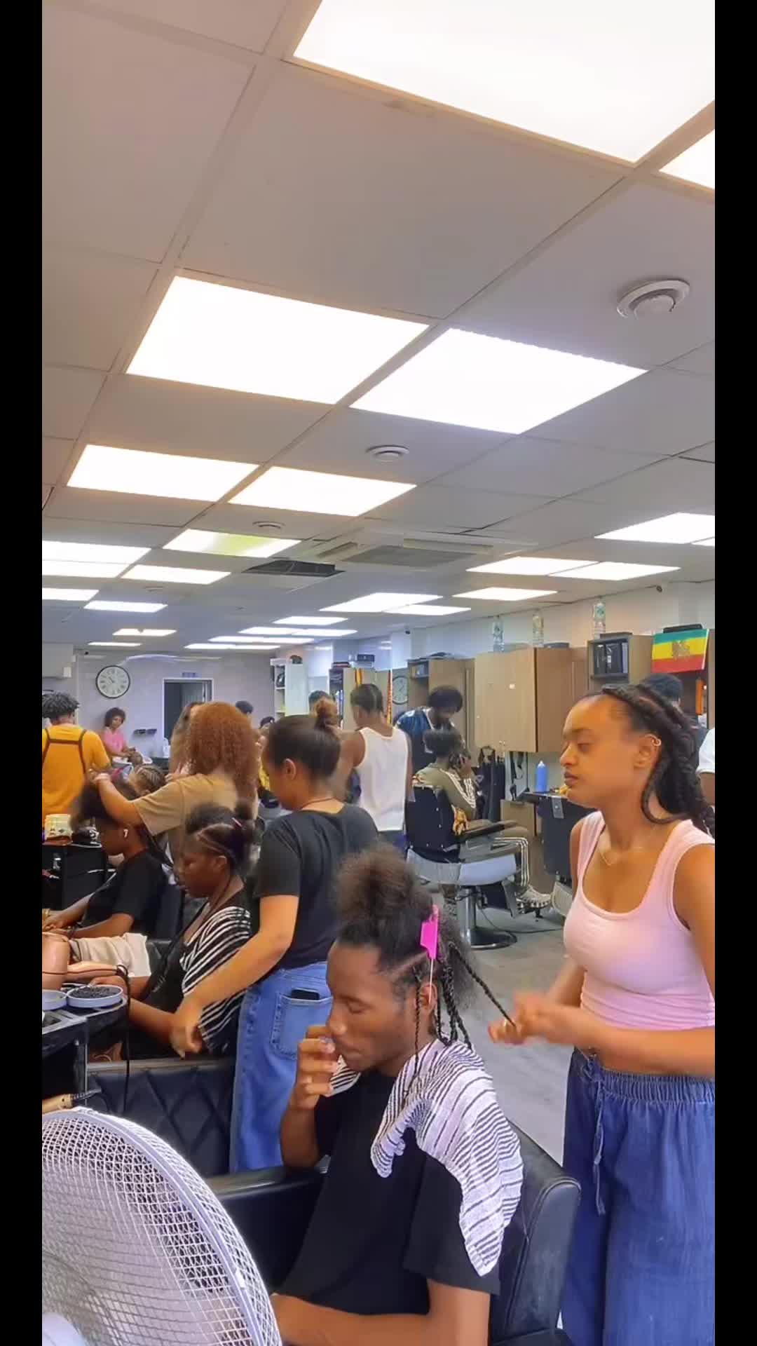 @3DAfro and Europe unisex salon