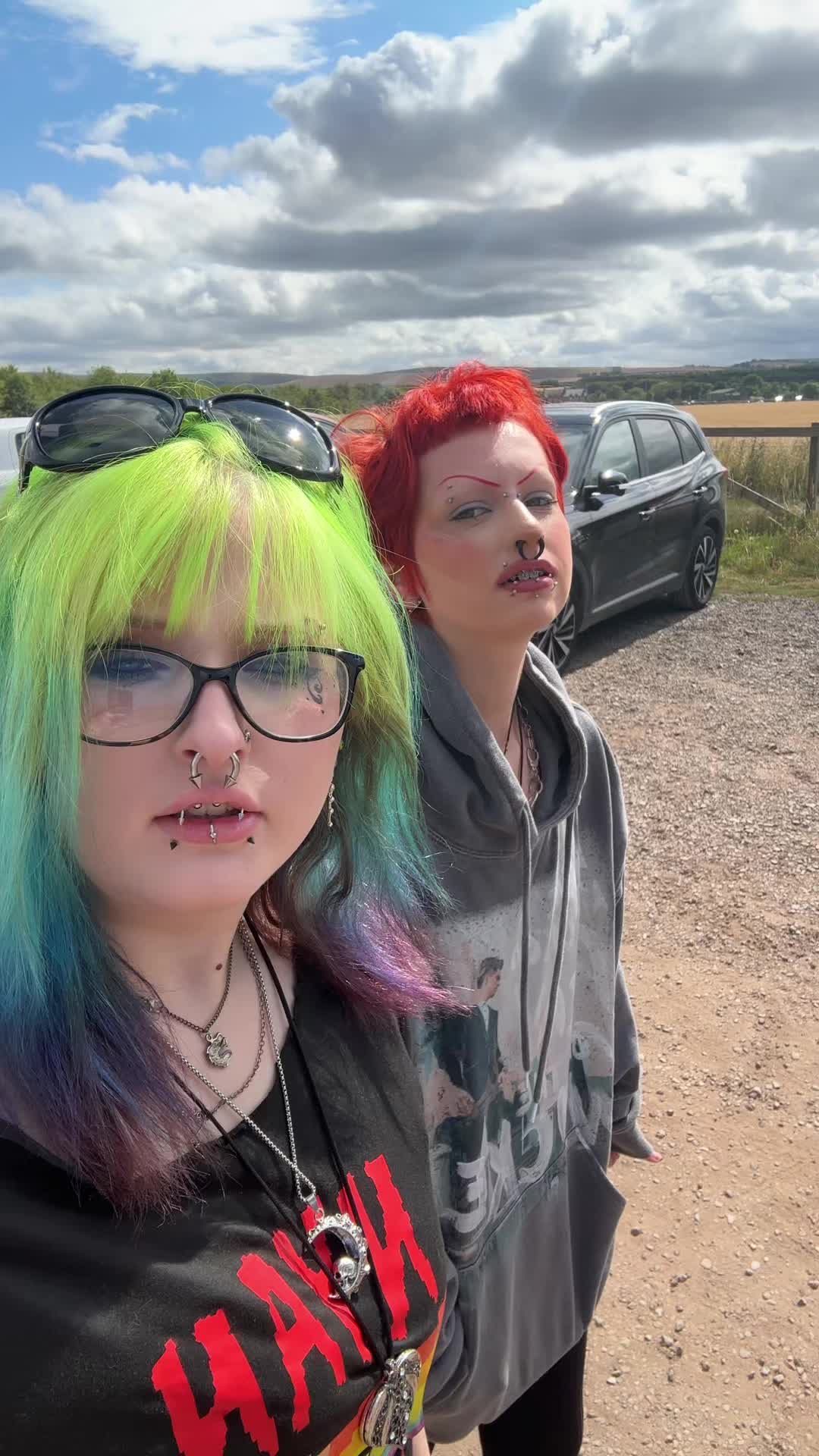@☢︎