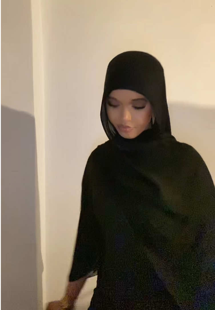 @𝓗