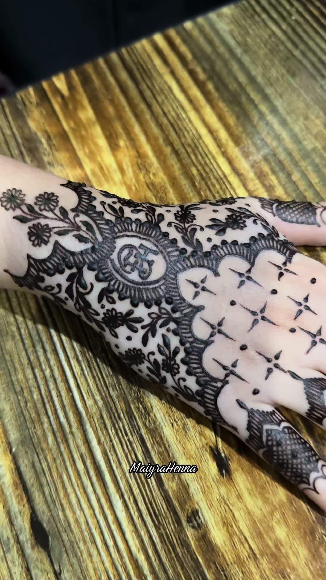 @MaiyraHennaMaiy