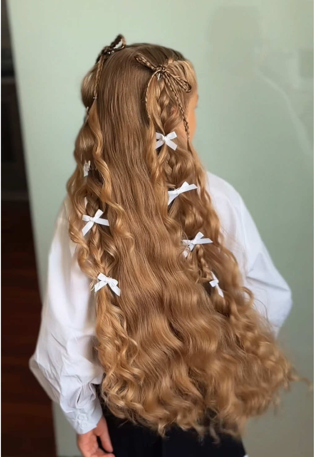 @HAIRSTYLIST