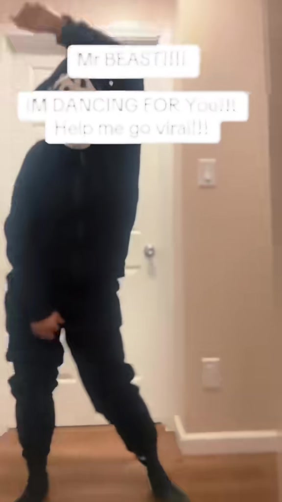 @DanceClown