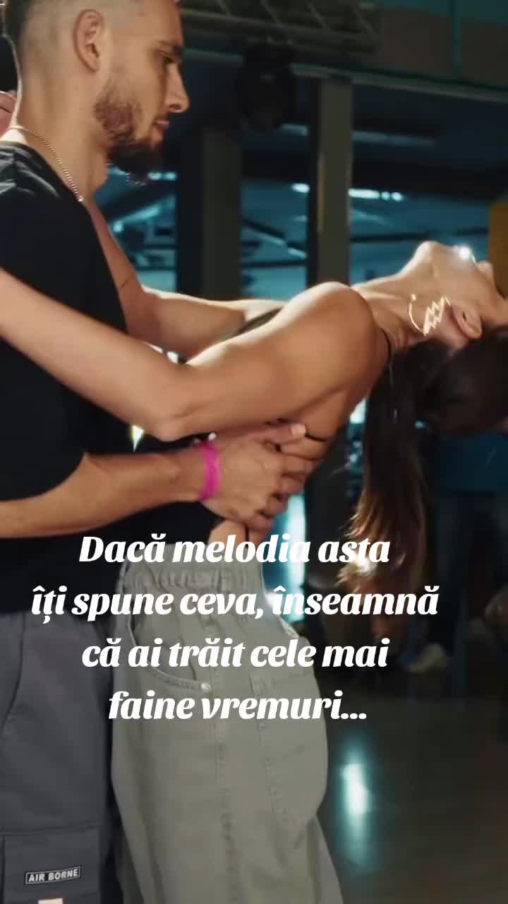 @Lara 🦋