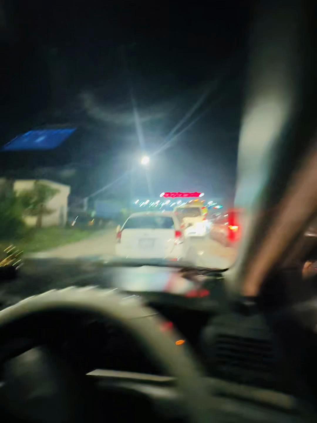 @সাদা বিলাই-😻ツ