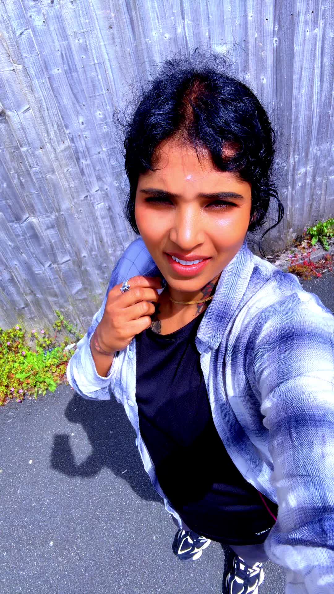@Vanikavi
