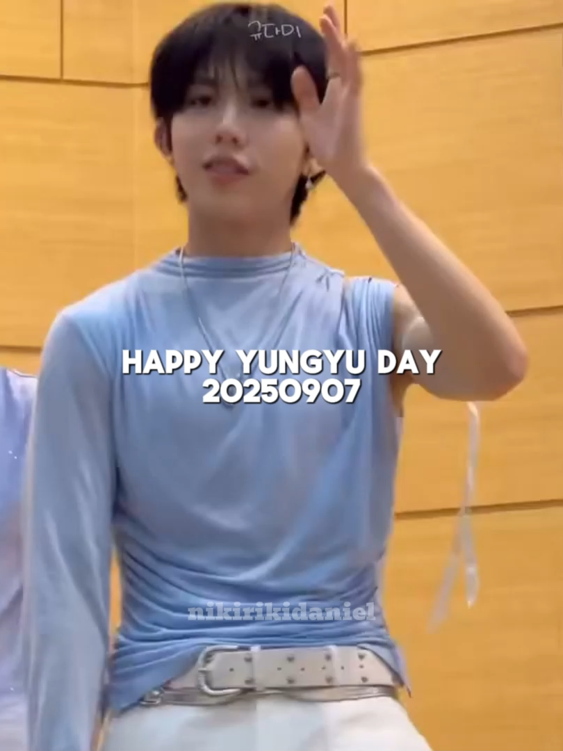 @Mgr. Domi 도미♡