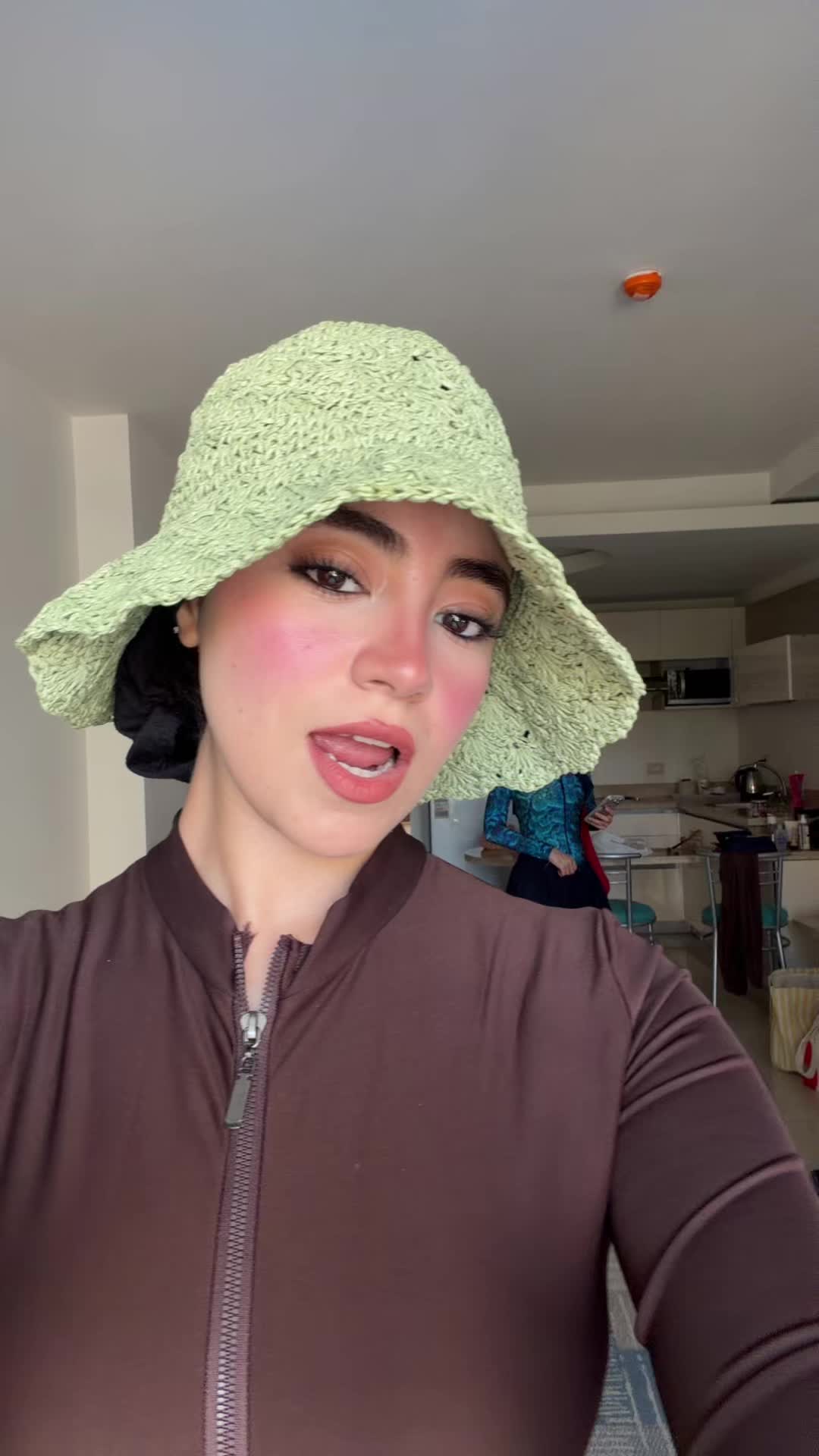 @LOZAA