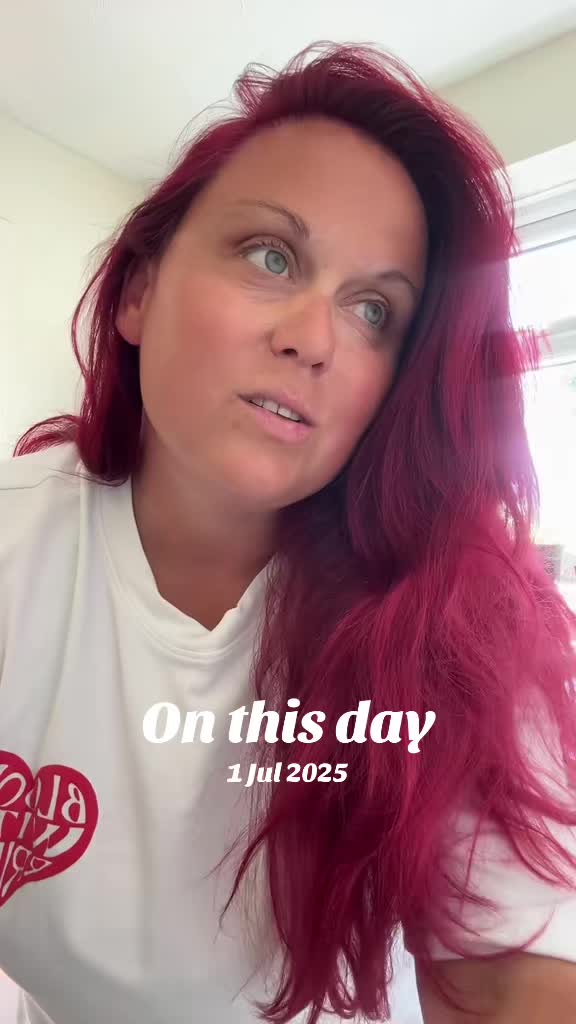 @SarahjustSarah_backup