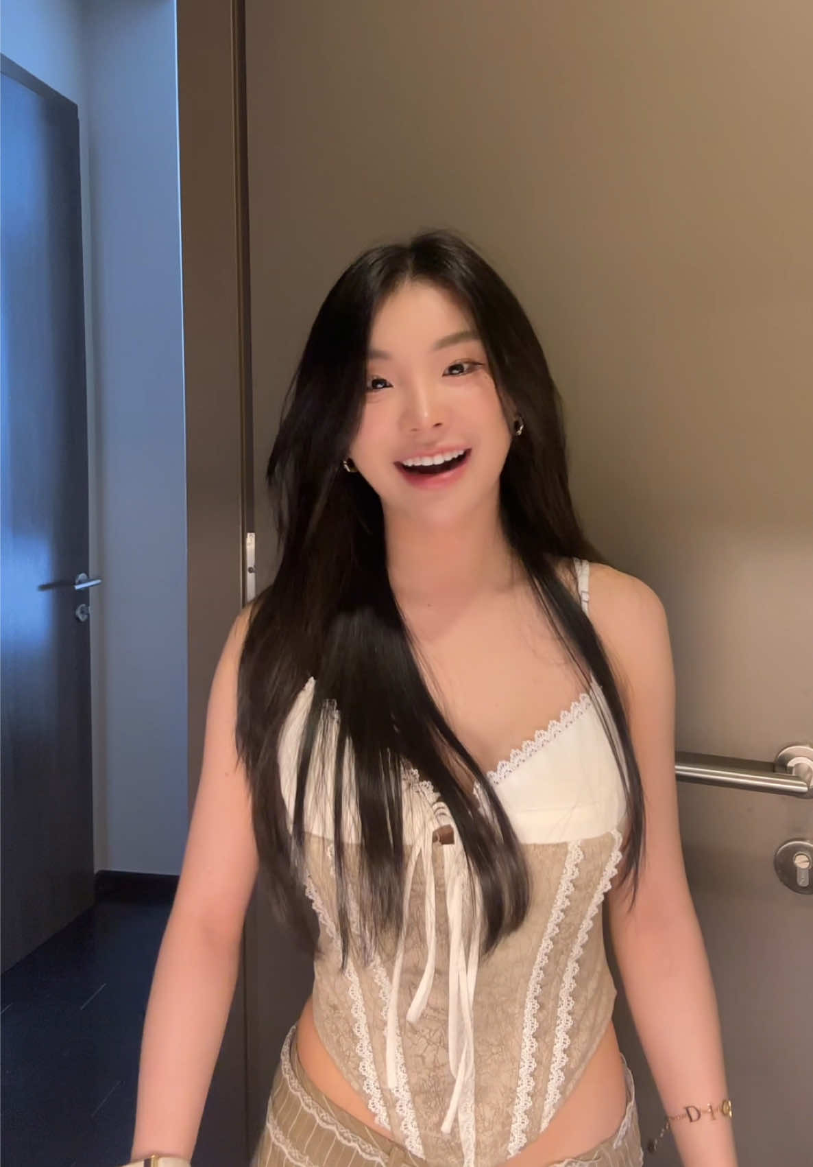 @MoMomay