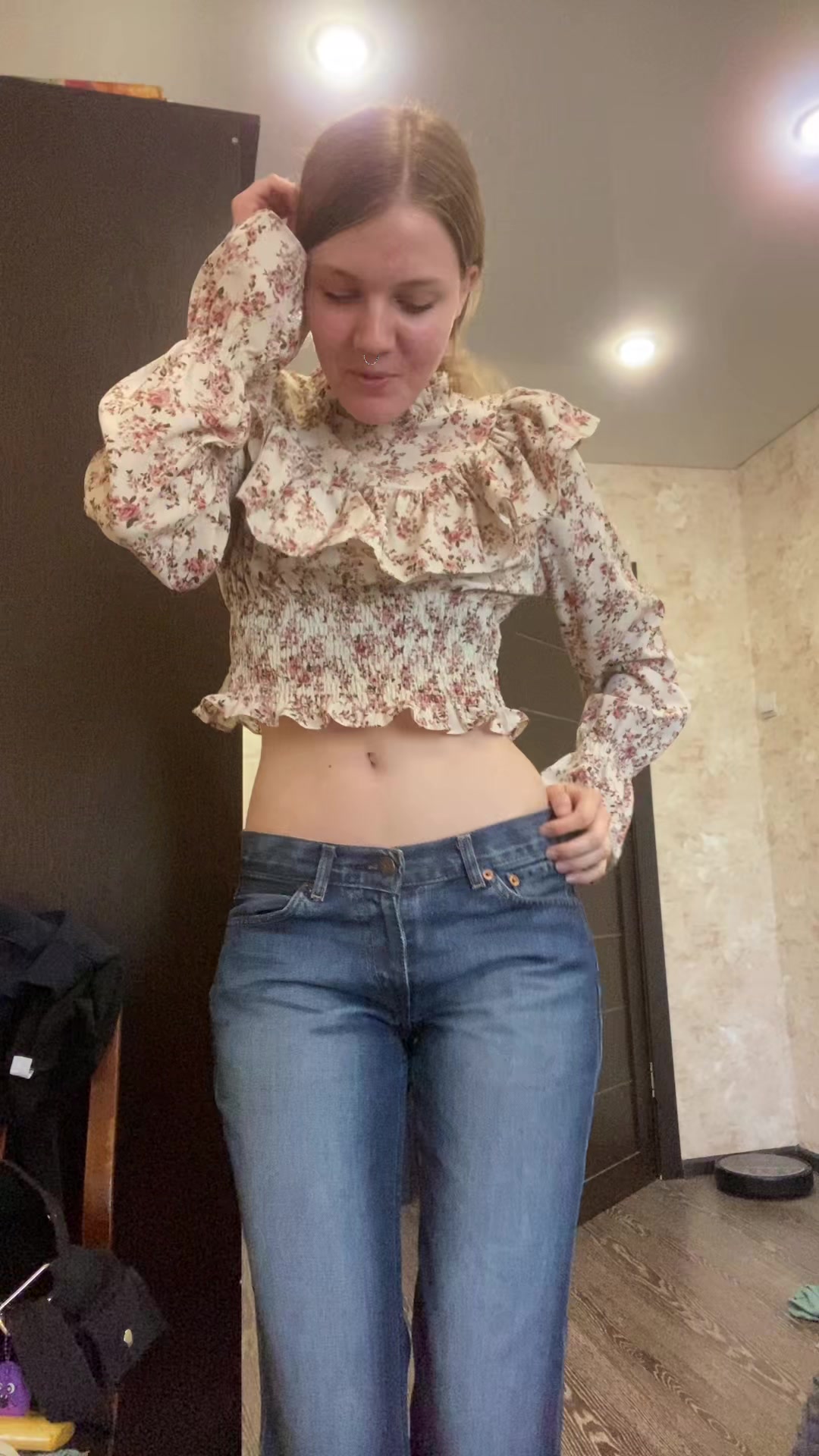 @thelanamog