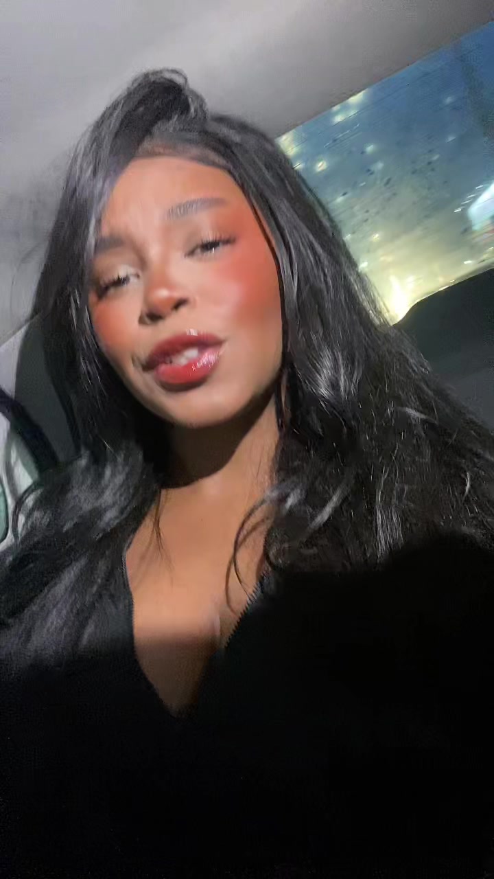 @Linik Larissa