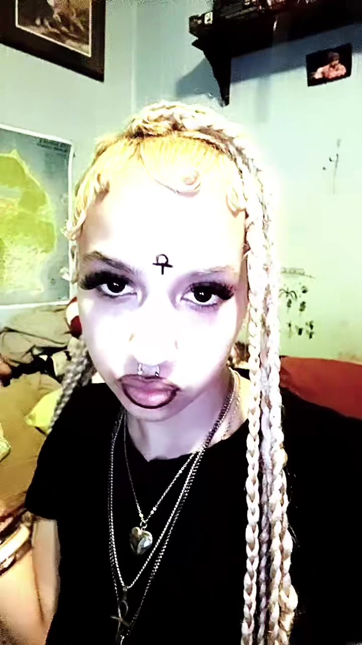 @🧿