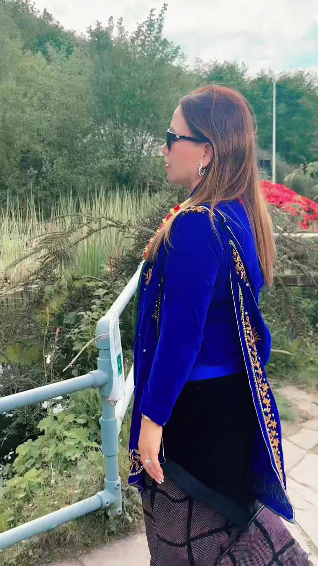 @Kamala 🦋Gurung ✨🙋&zwj;♀️