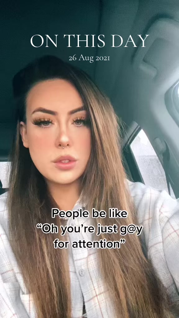 @LEASHBIAN 😈