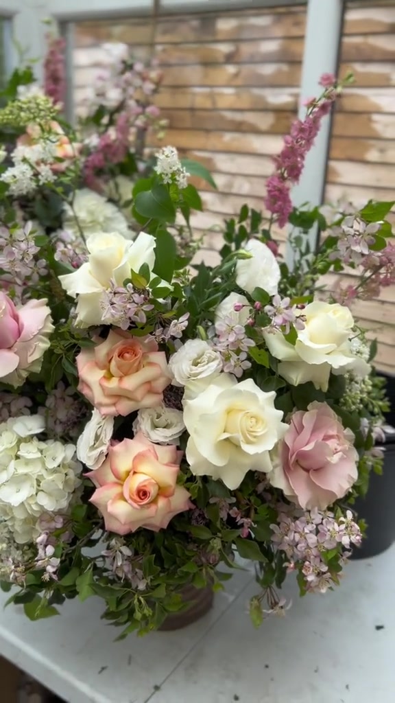 @Lily Cora Flowers 🌸