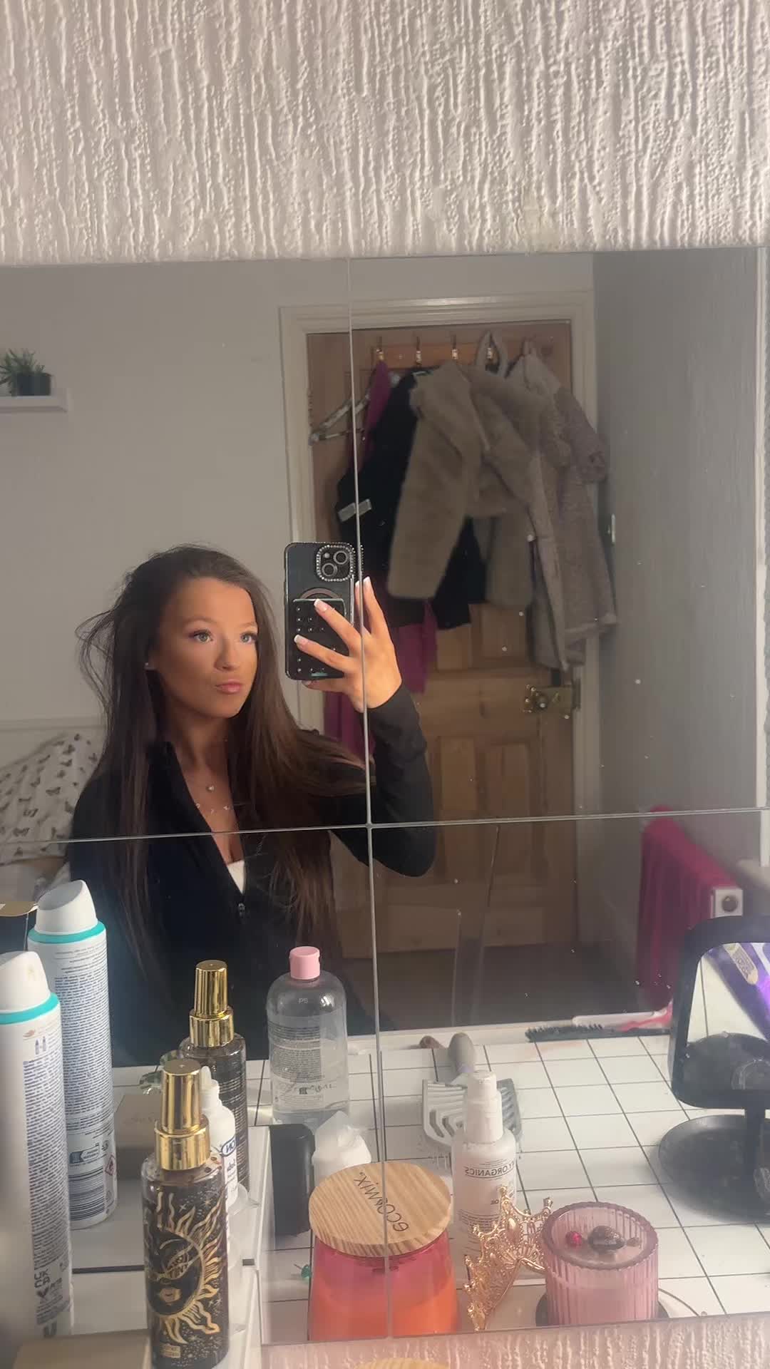 @zuzanna