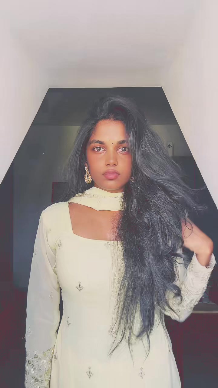 @Helena Navaratnam