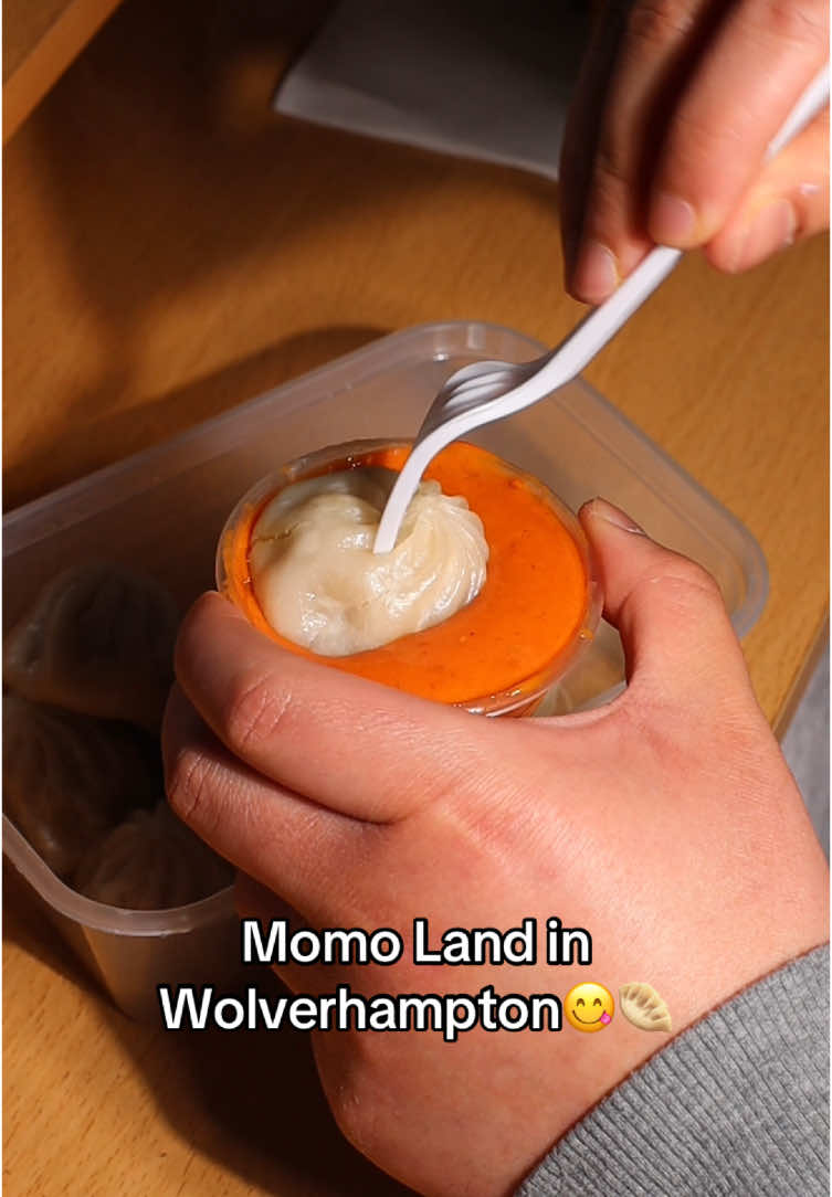@momolanduk