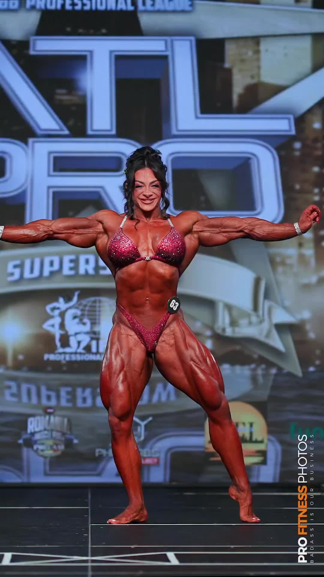 @musclegirls