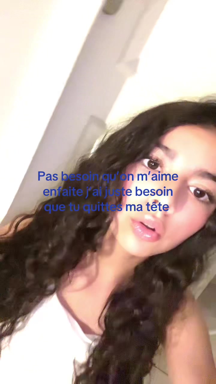 @༅