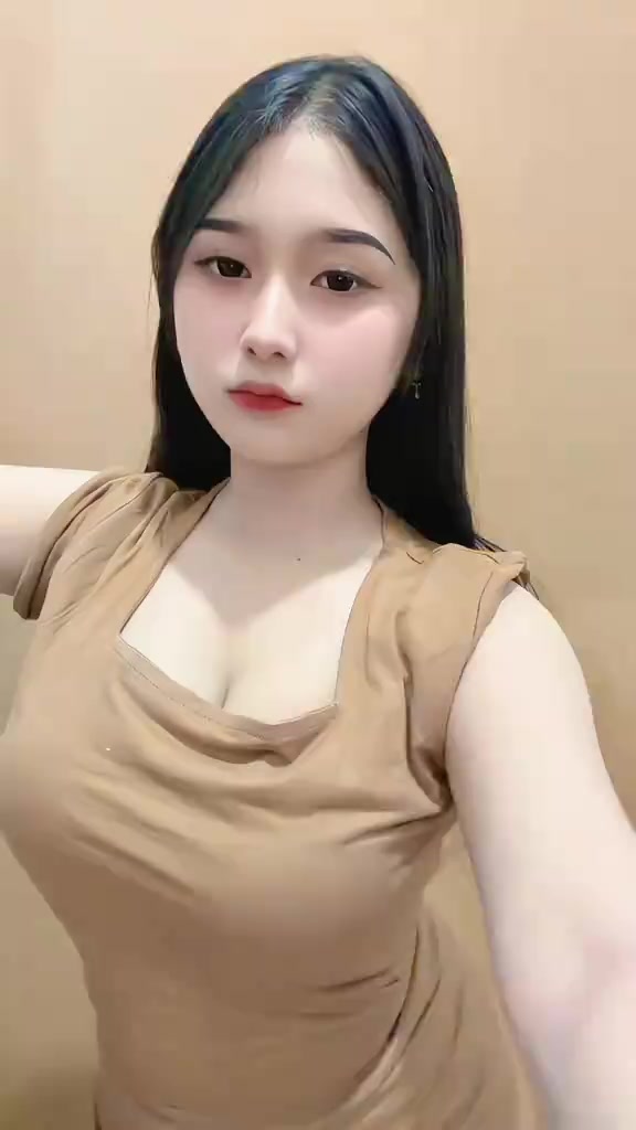 @Dinda udah basah💦