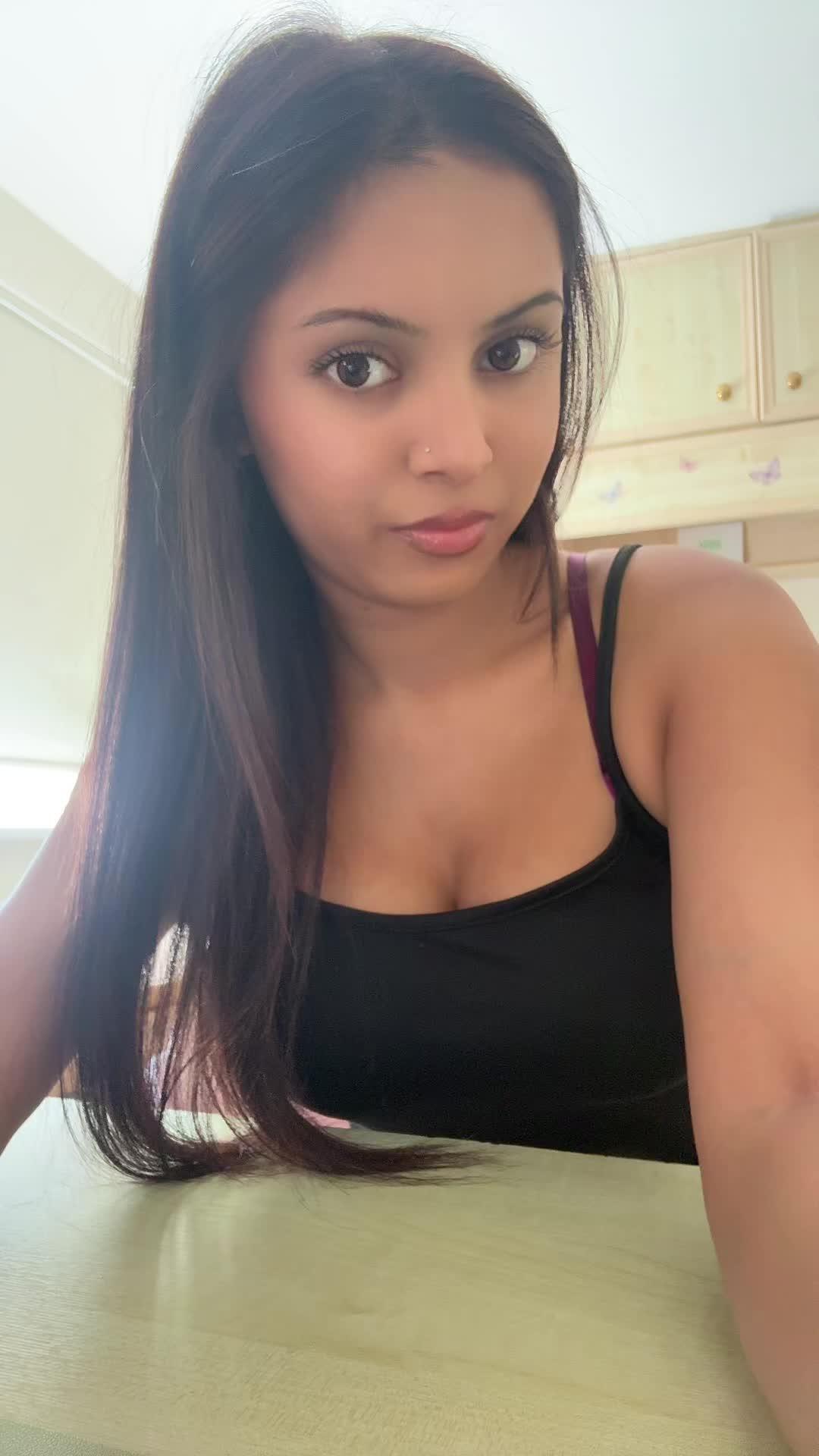 @🐰