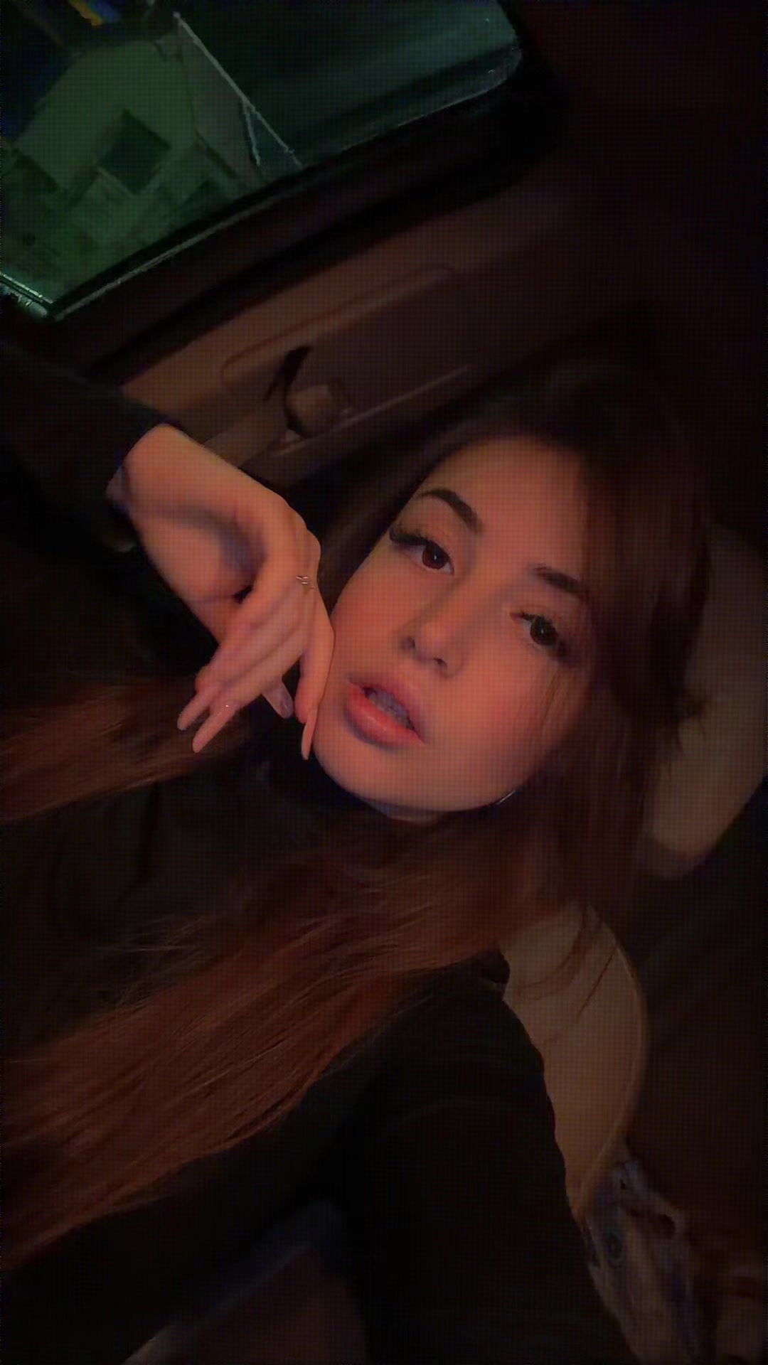 @Violeta