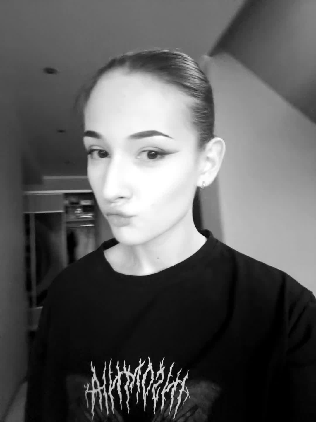 @nikusiiik_13