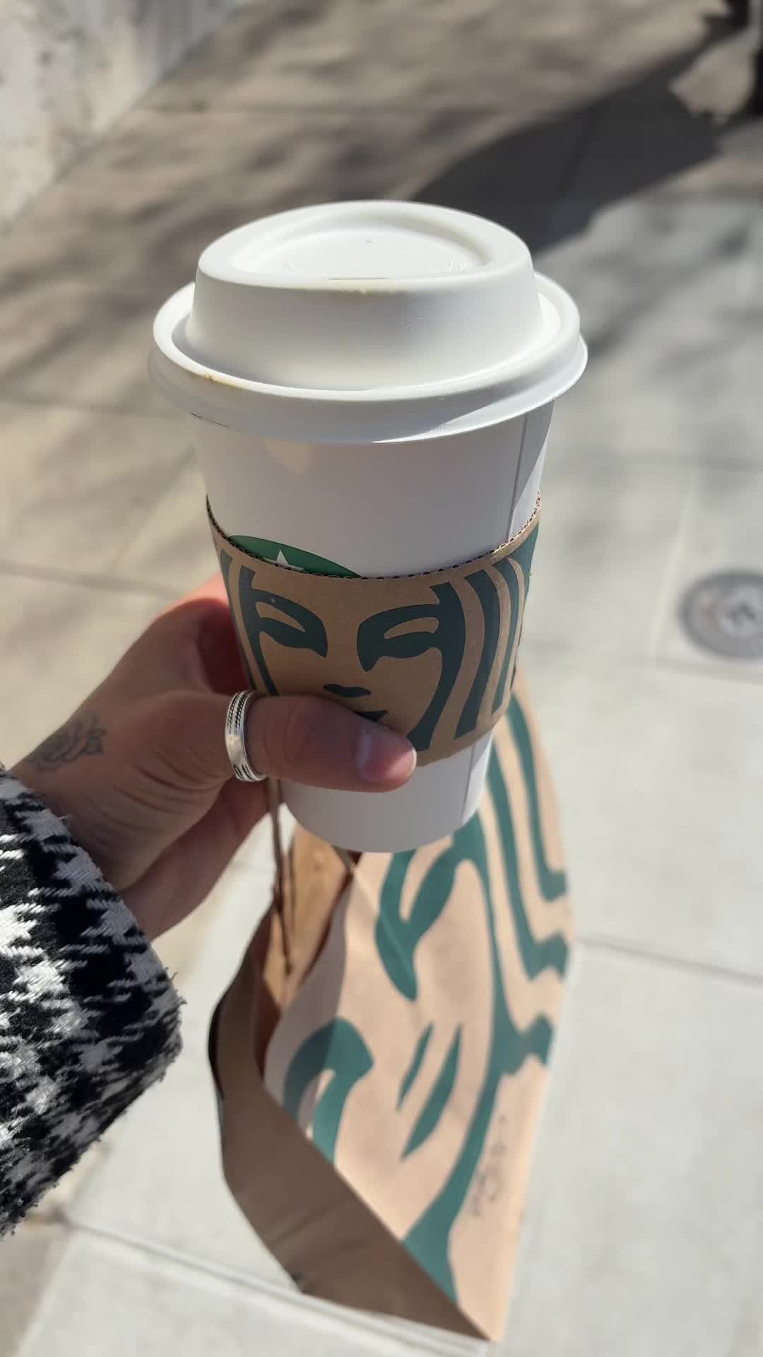 @ℝ𝕠𝕤𝕖𝕪 🌹