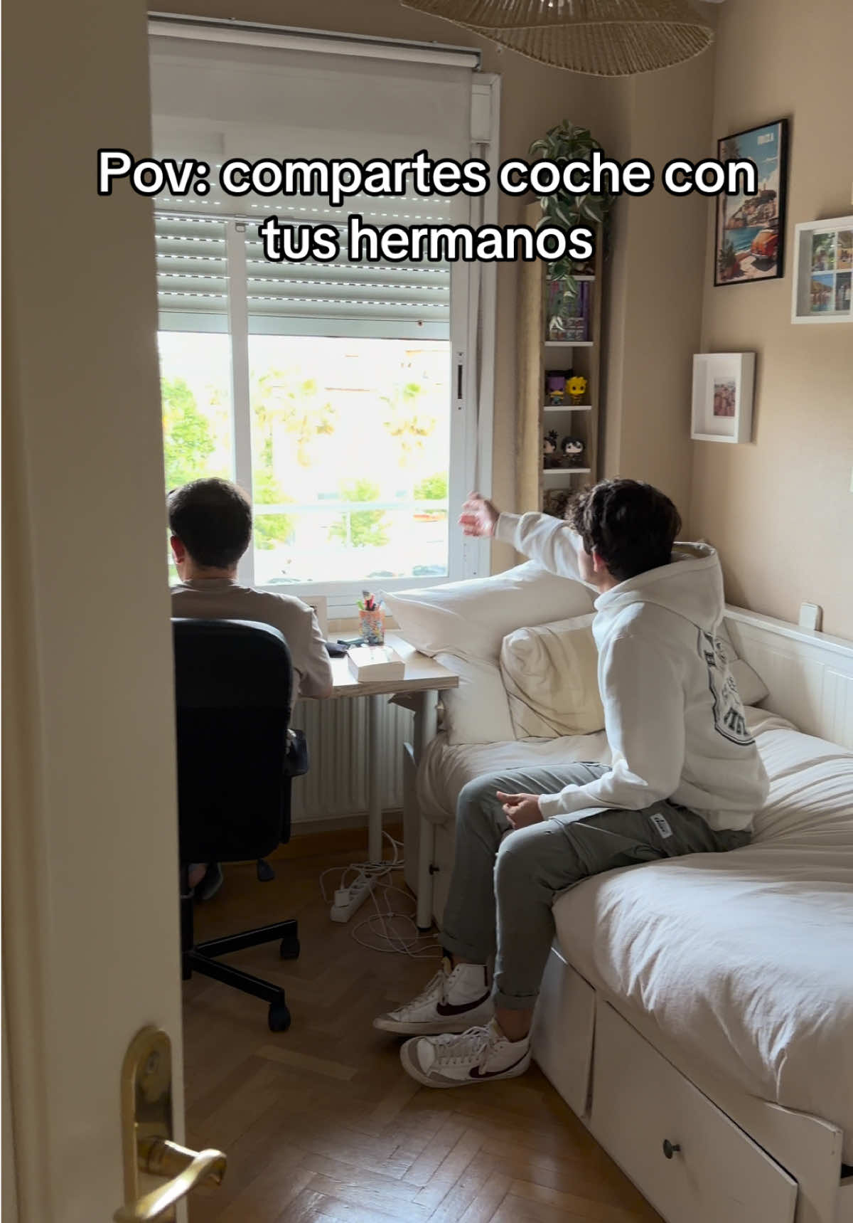 @Javier y Álvaro