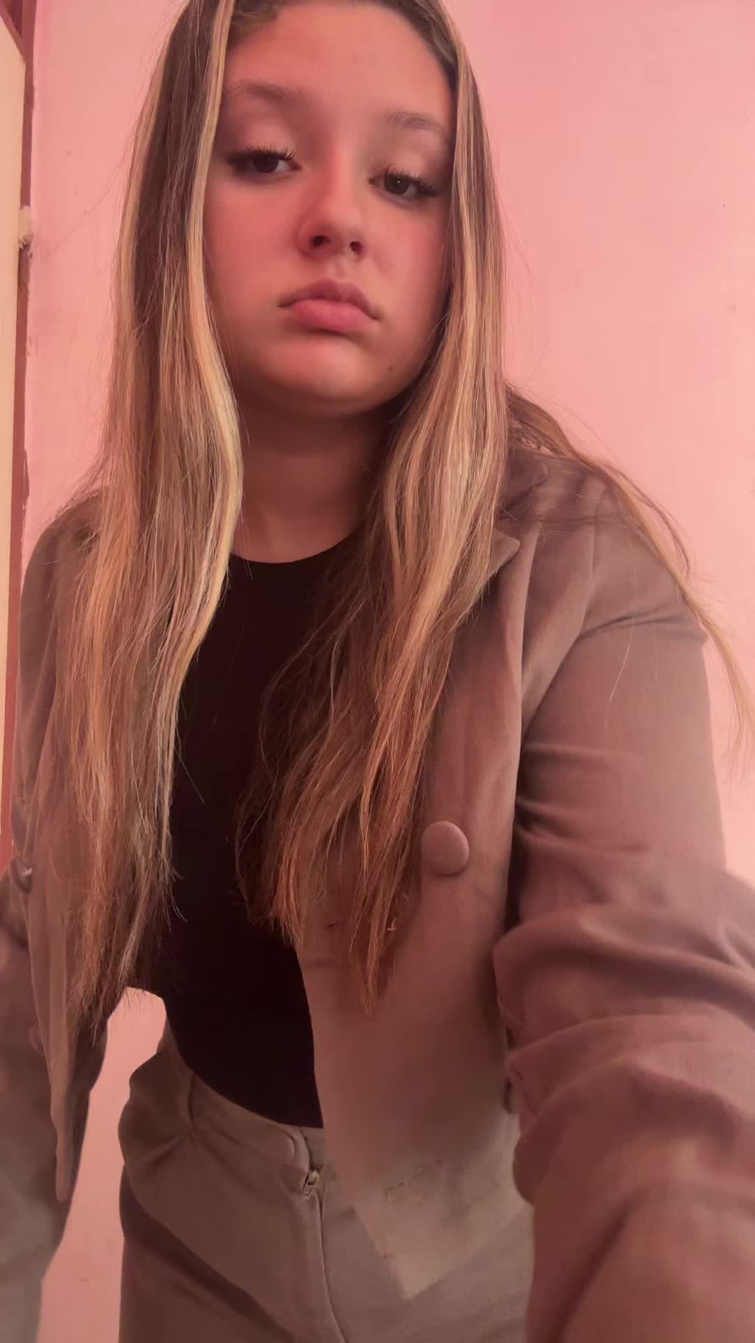 @Remeș🤍🐞