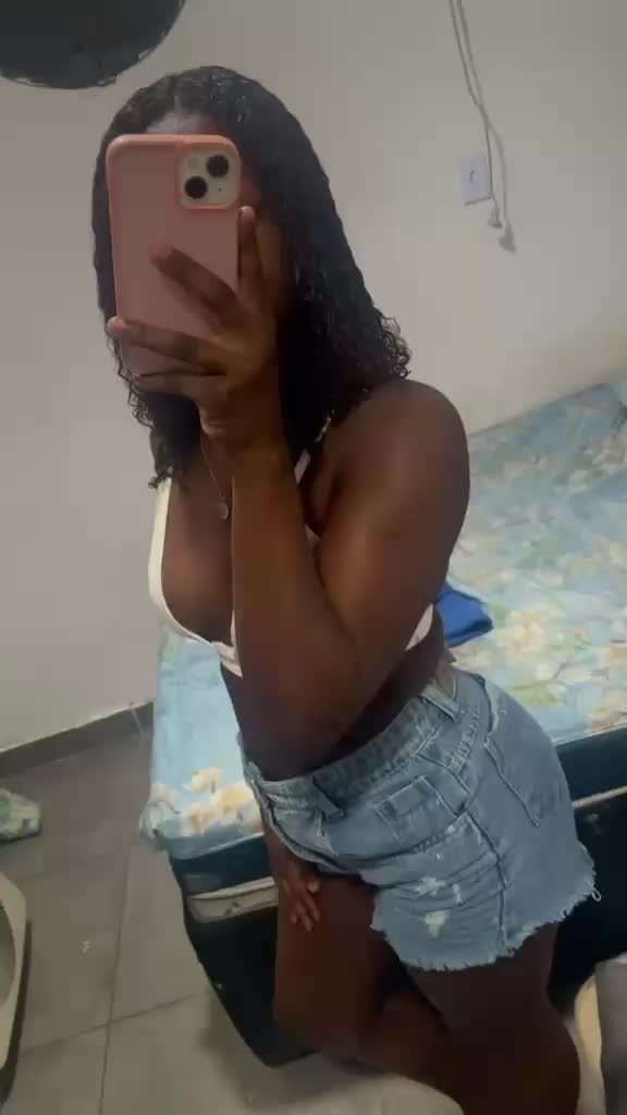 @pretinha💕
