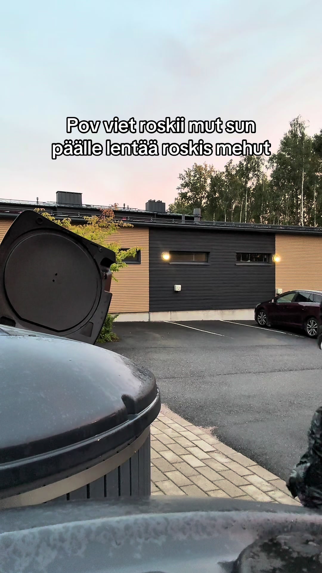 @Nicco