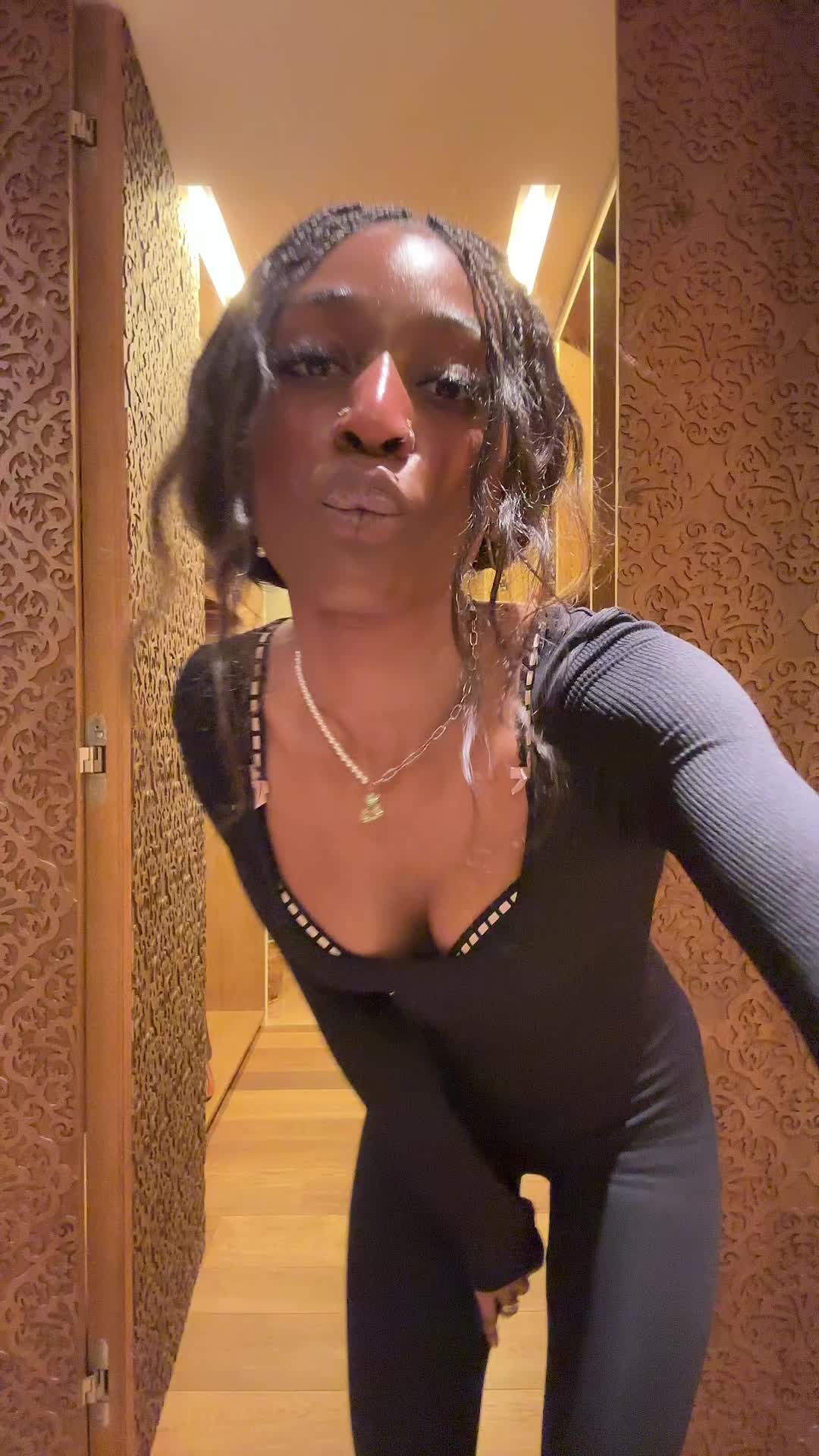 @TrapQu**nBK